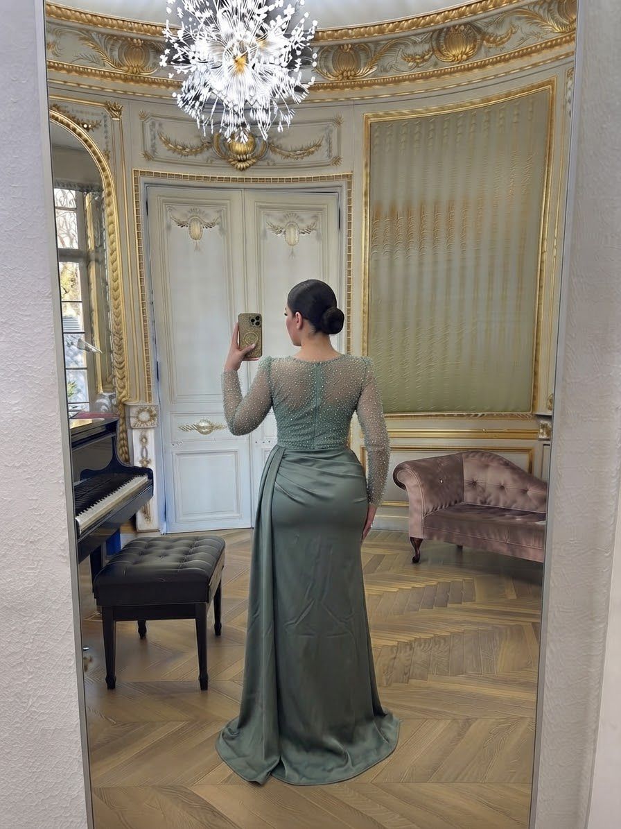 Off-Shoulder-Satinkleid in Mint