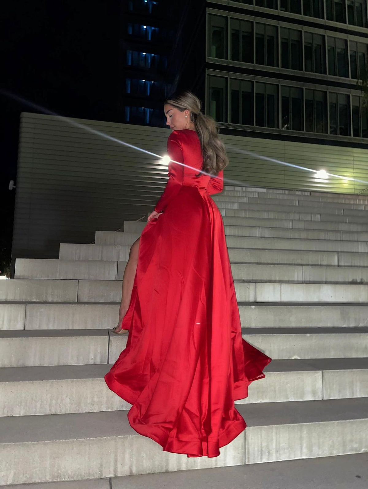 Langarm-Ballkleid in Rot – Ansicht 2