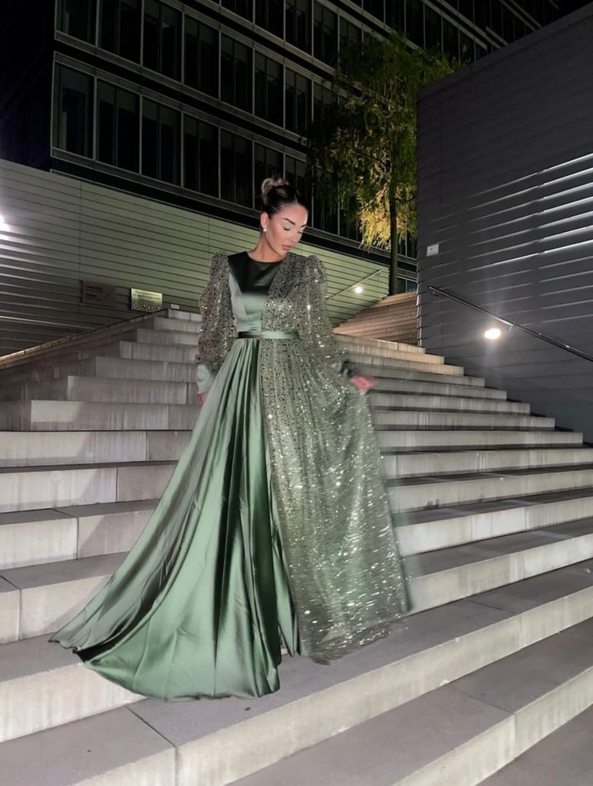 Langarm-Paillettenkleid in Khaki