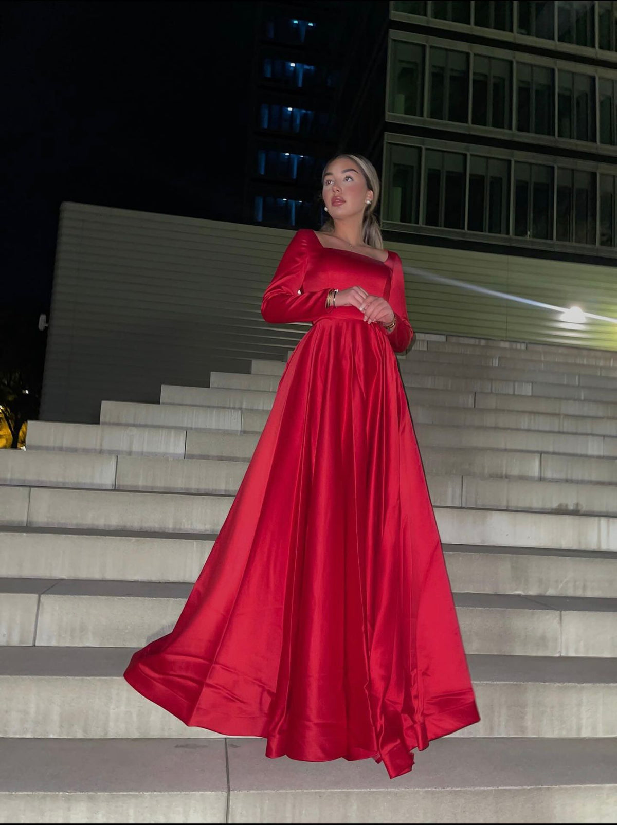 Langarm-Ballkleid in Rot