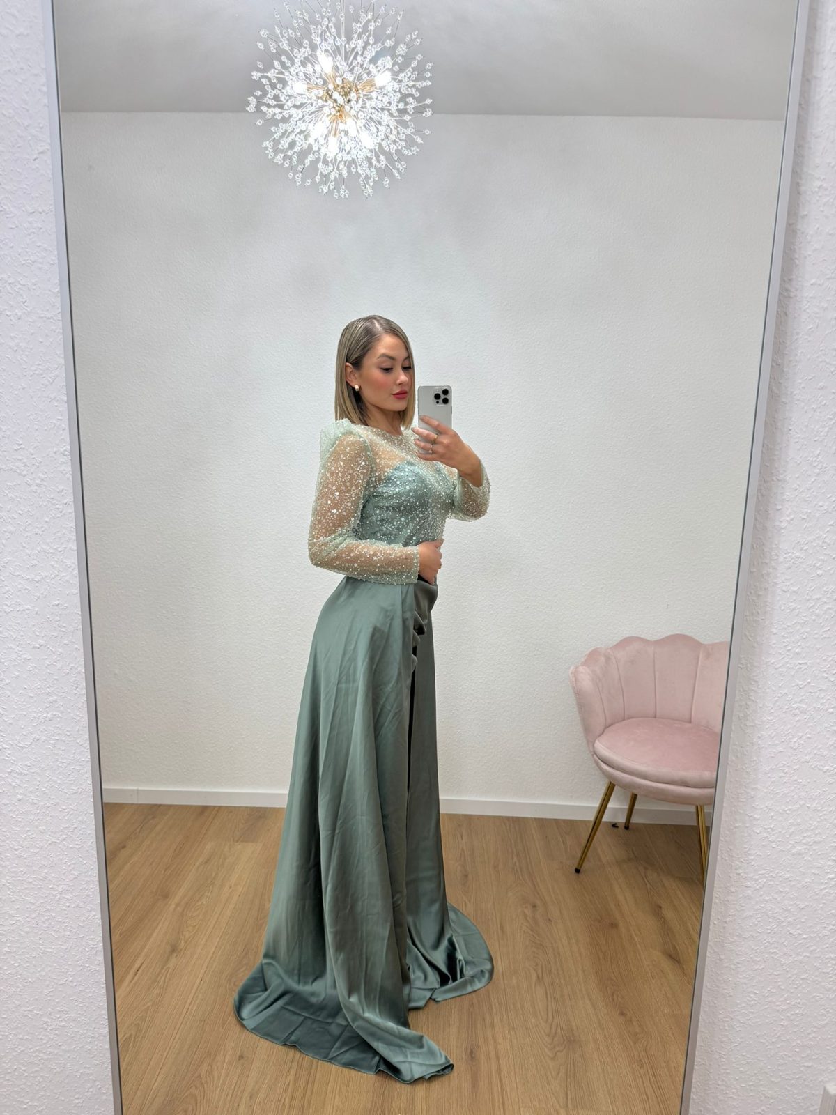 Satin Kleid in mint ton – Bild 4