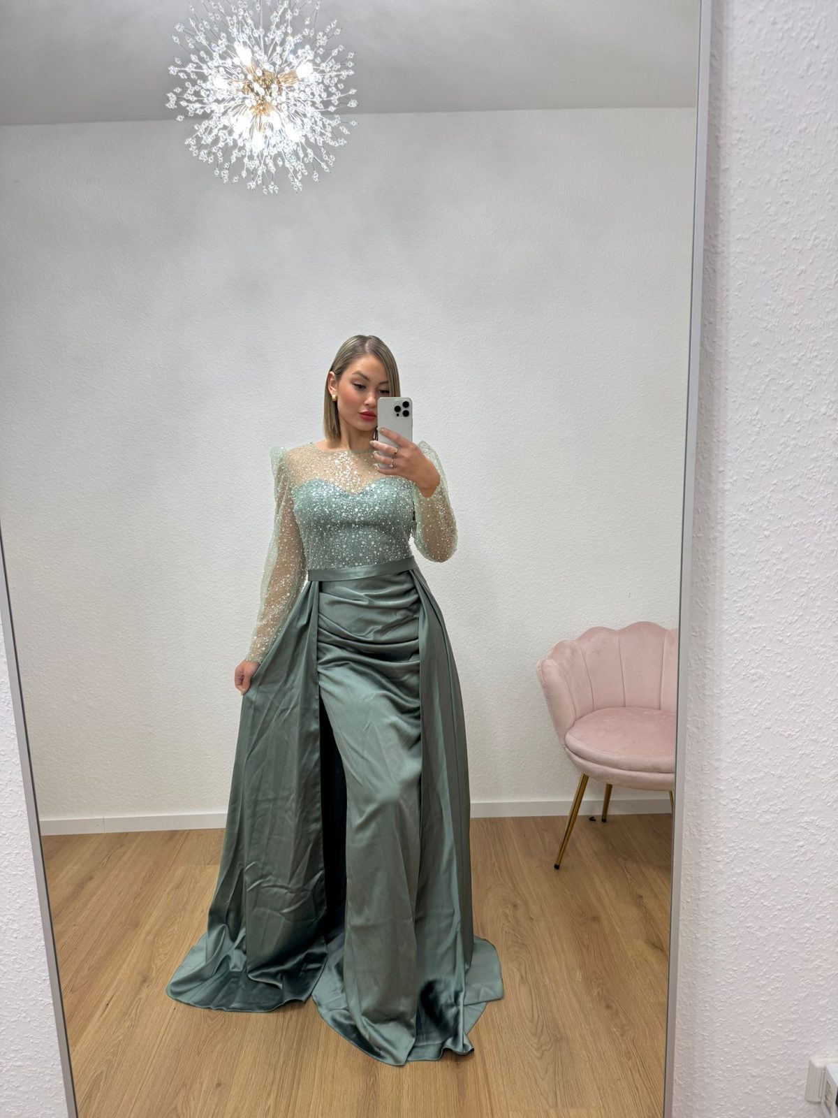 Satin Kleid in mint ton