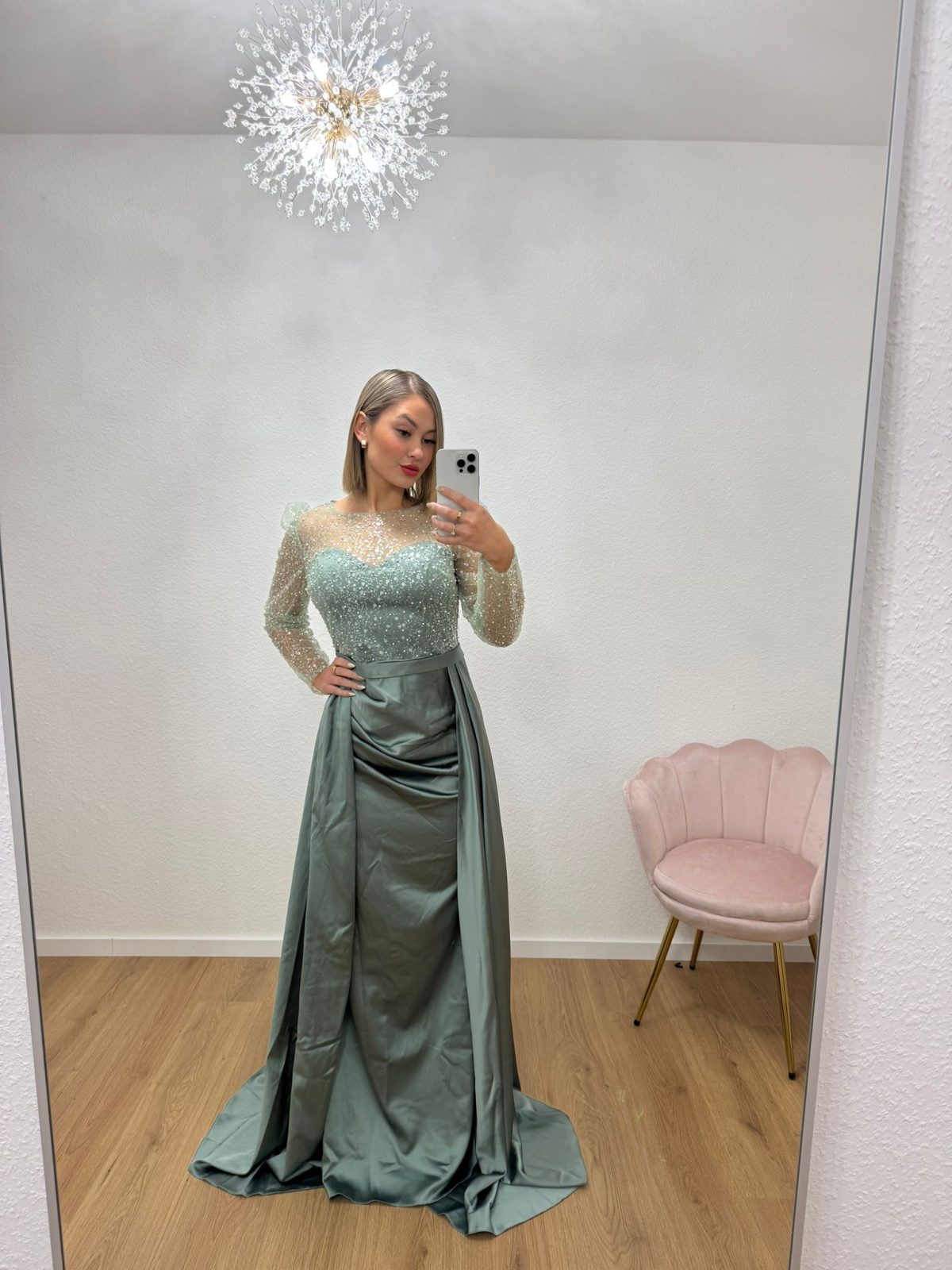 Satin Kleid in mint ton – Bild 6