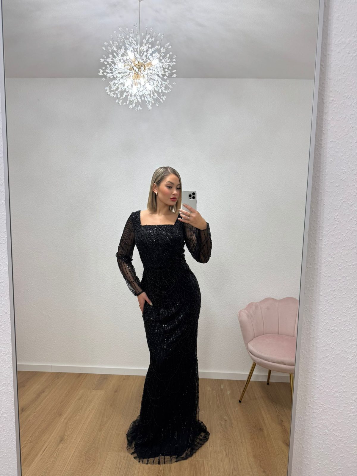 Satin Kleid in schwarz – Bild 4