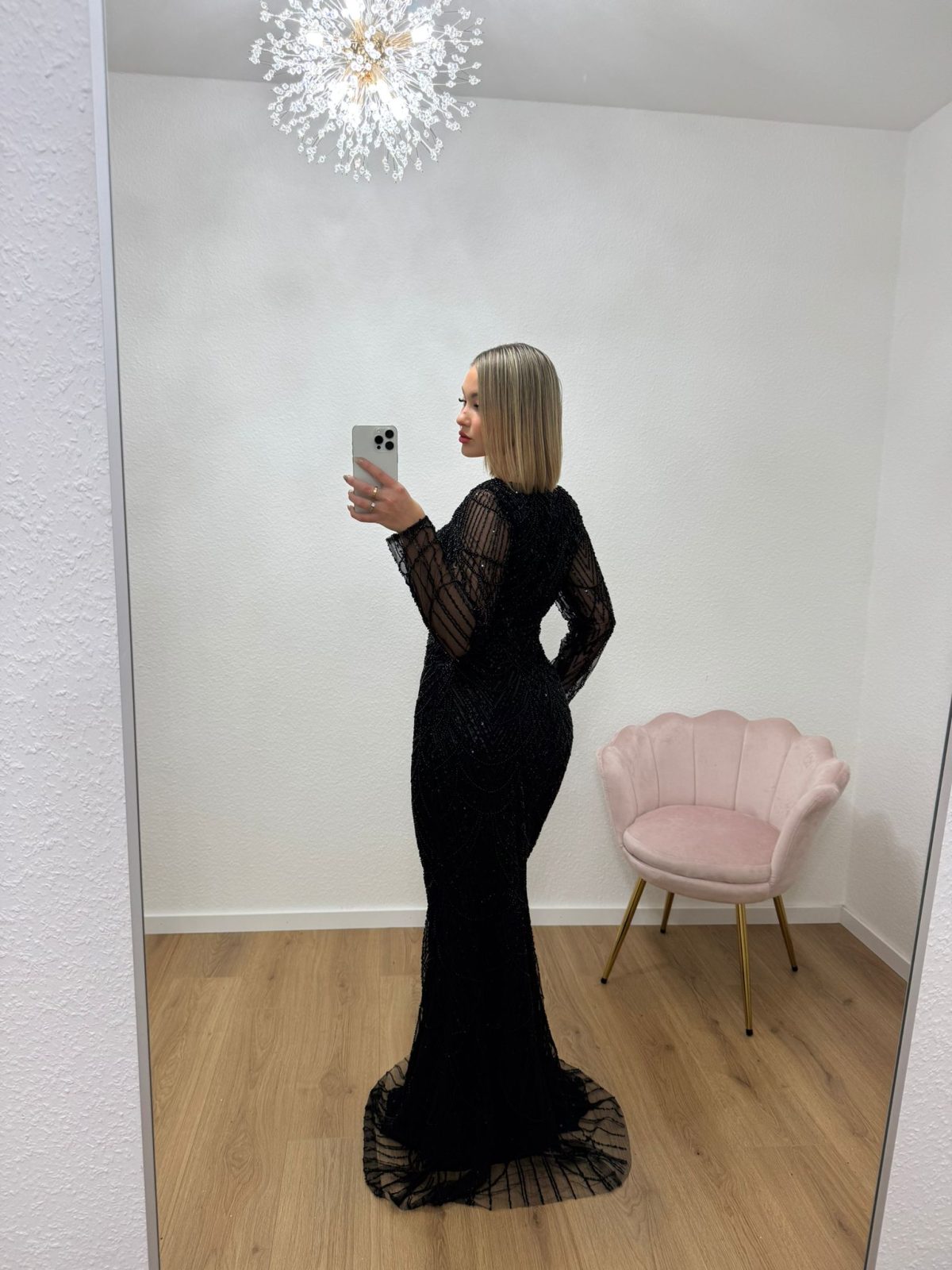 Satin Kleid in schwarz – Bild 2