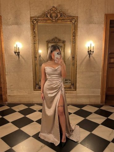 Satin Kleid in creme